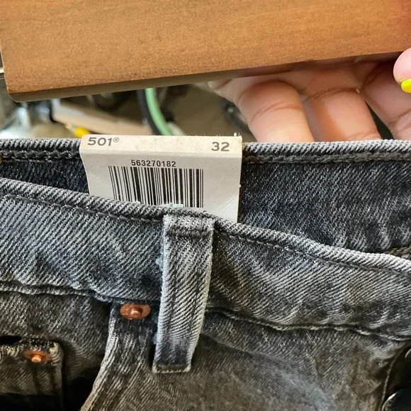Levi’s shorts 501 - Picture 5 of 5